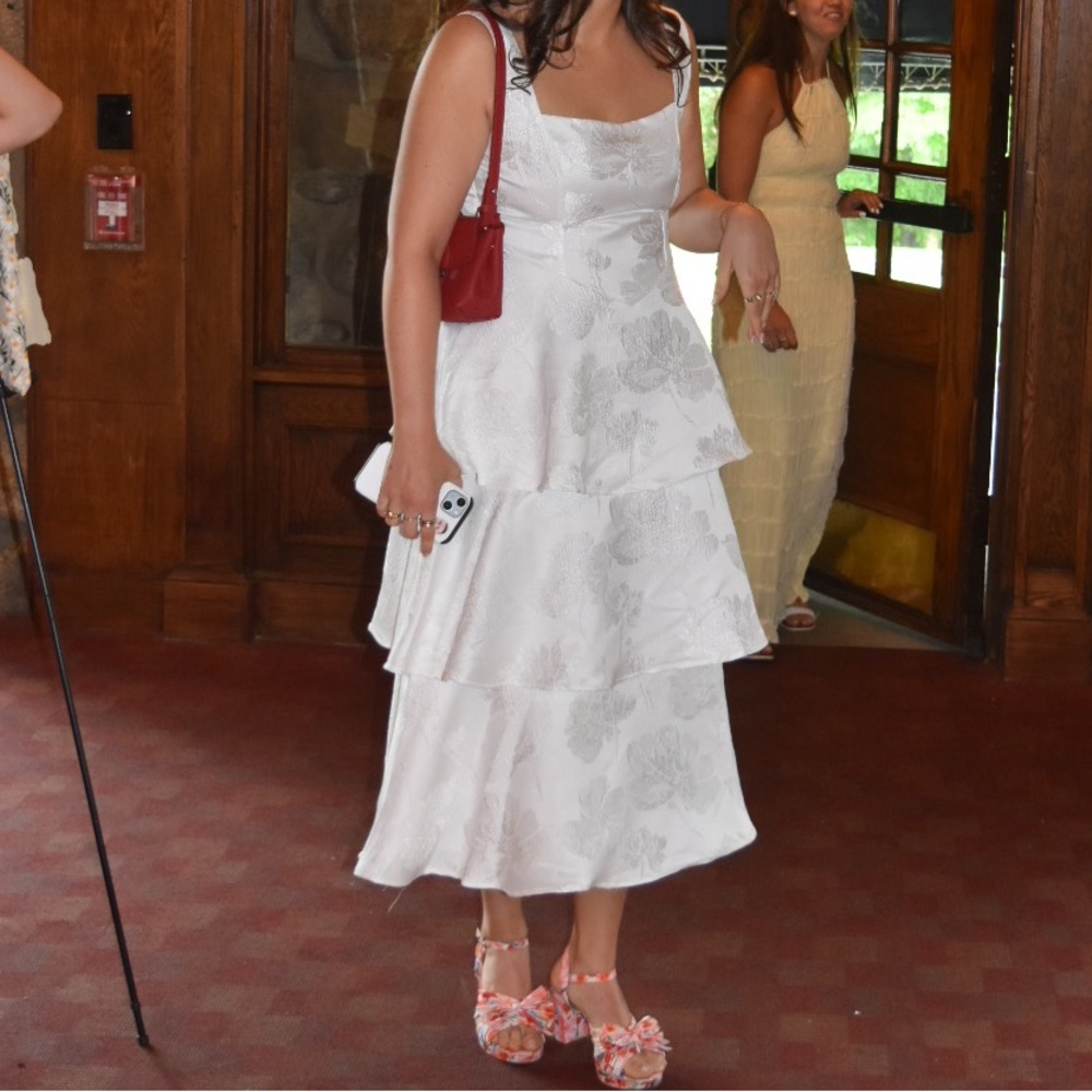 Lulu's Elinore White Jacquard Tiered Midi Dress - Picture 3 of 4